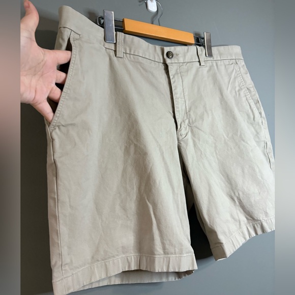 Duck Head Men's Beige Cargo Shorts, size 38 - Picture 4 of 9